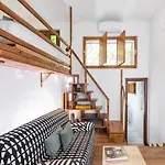 Aurelia 30- Cozy Flat